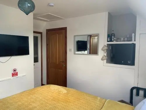 Tors Place Rm1