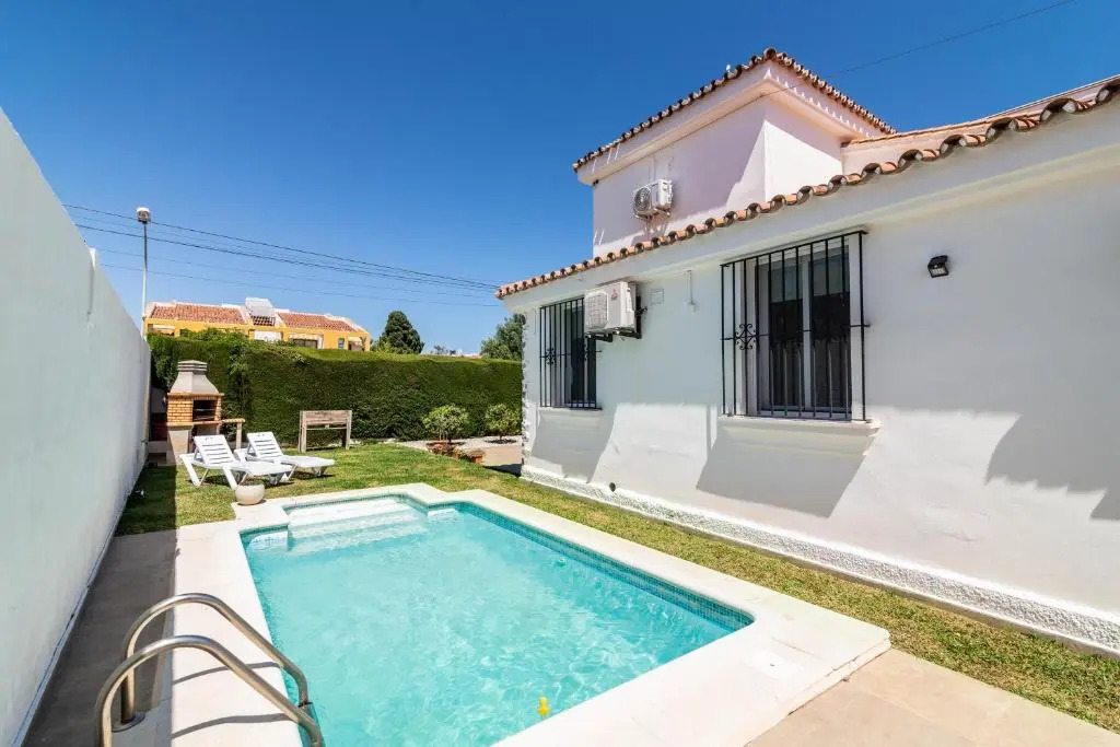 VB Velázquez 6BDR Villa Marina