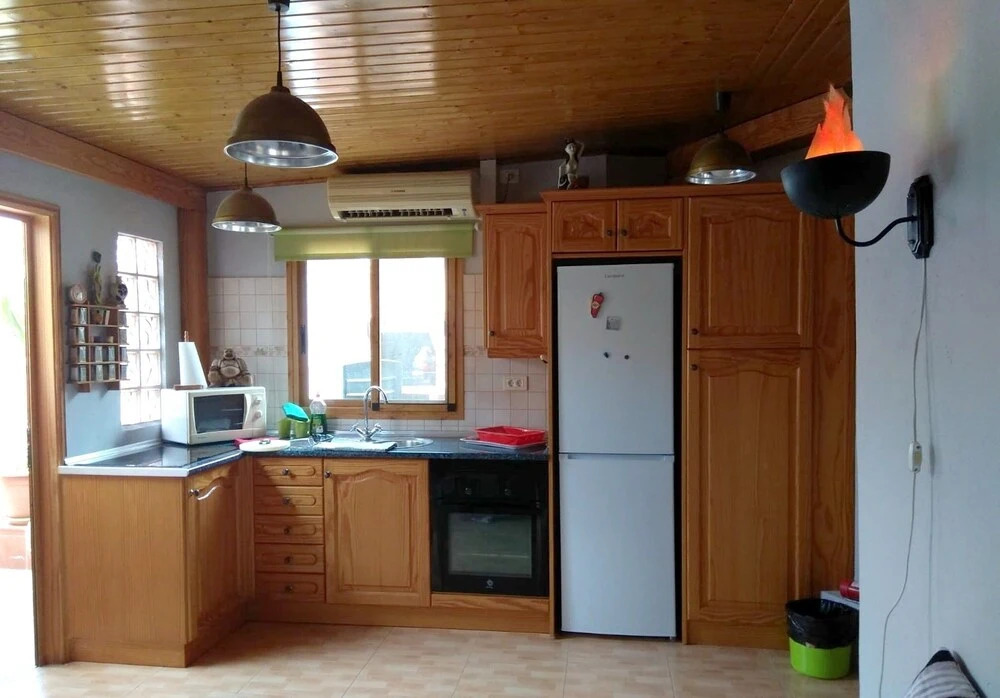 Studio in San Bartolomé de Tirajana, With Wonderful sea View, Pool Acc
