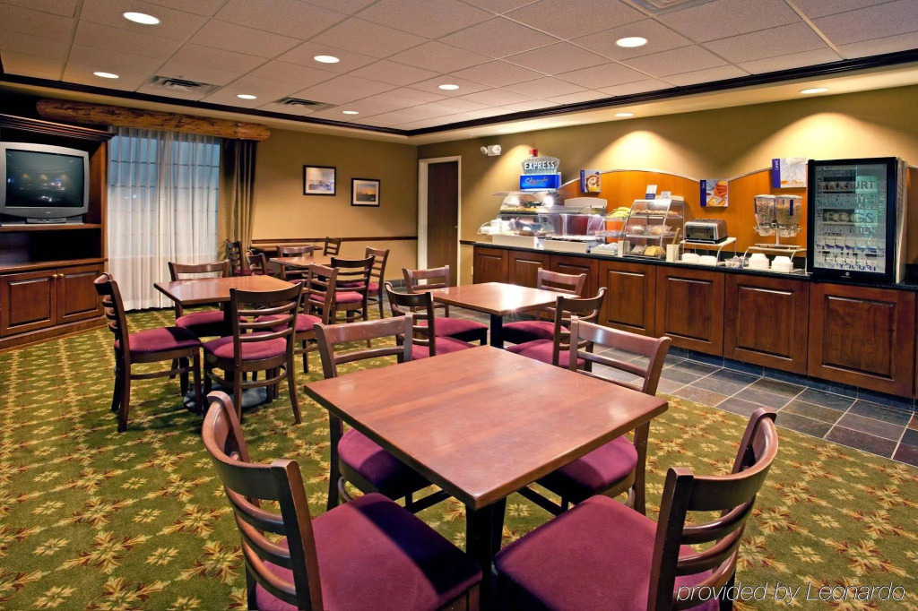 Holiday Inn Express Logan by IHG