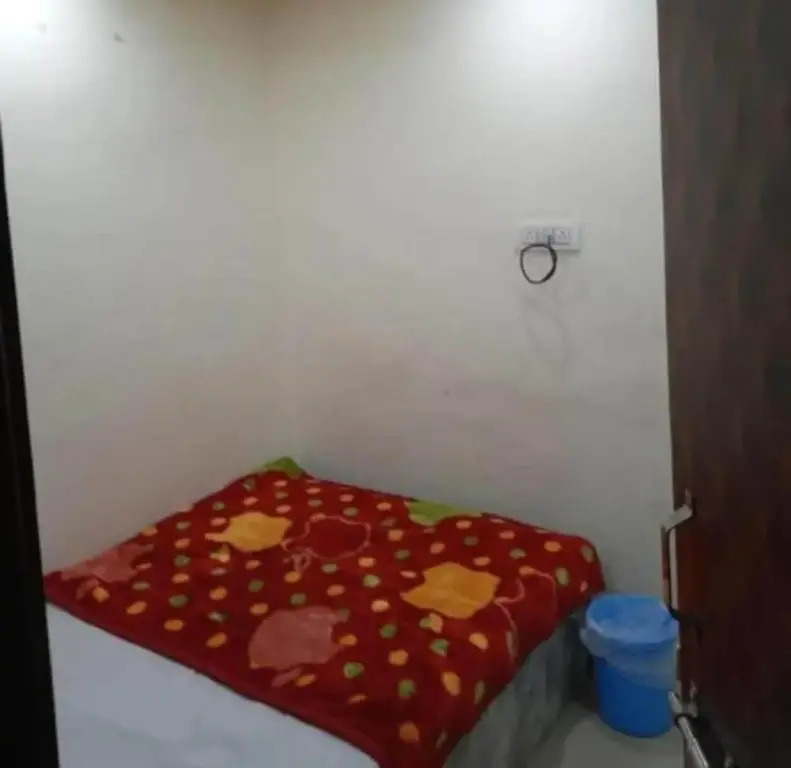 Goroomgo Raahi Palace Kanpur