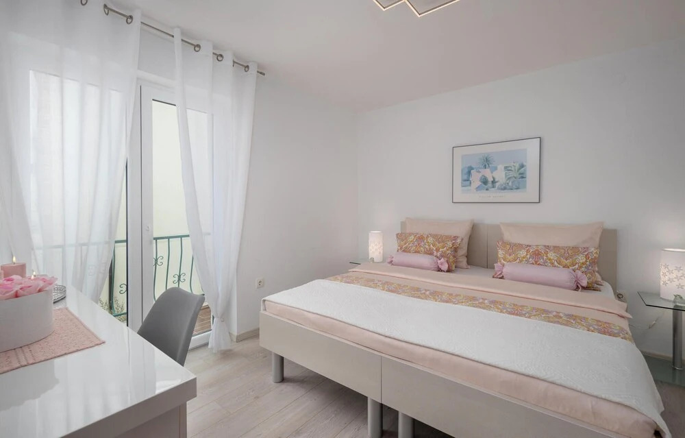 Amazing Home in Dramalj With Wifi and 3 Bedrooms
