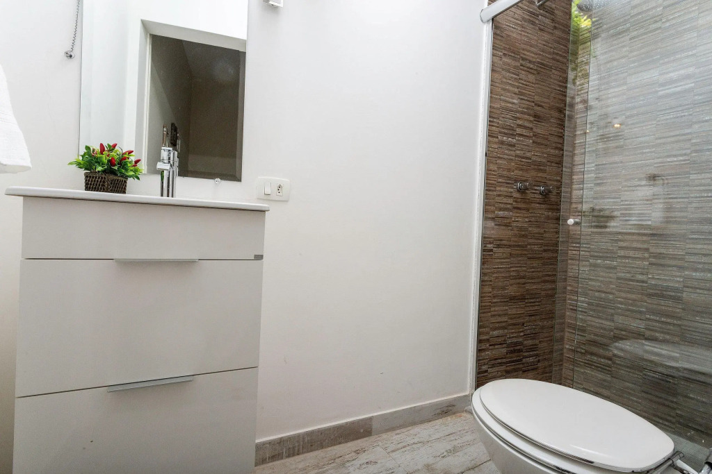 Incrível Vista com 4 Quartos e Lareira