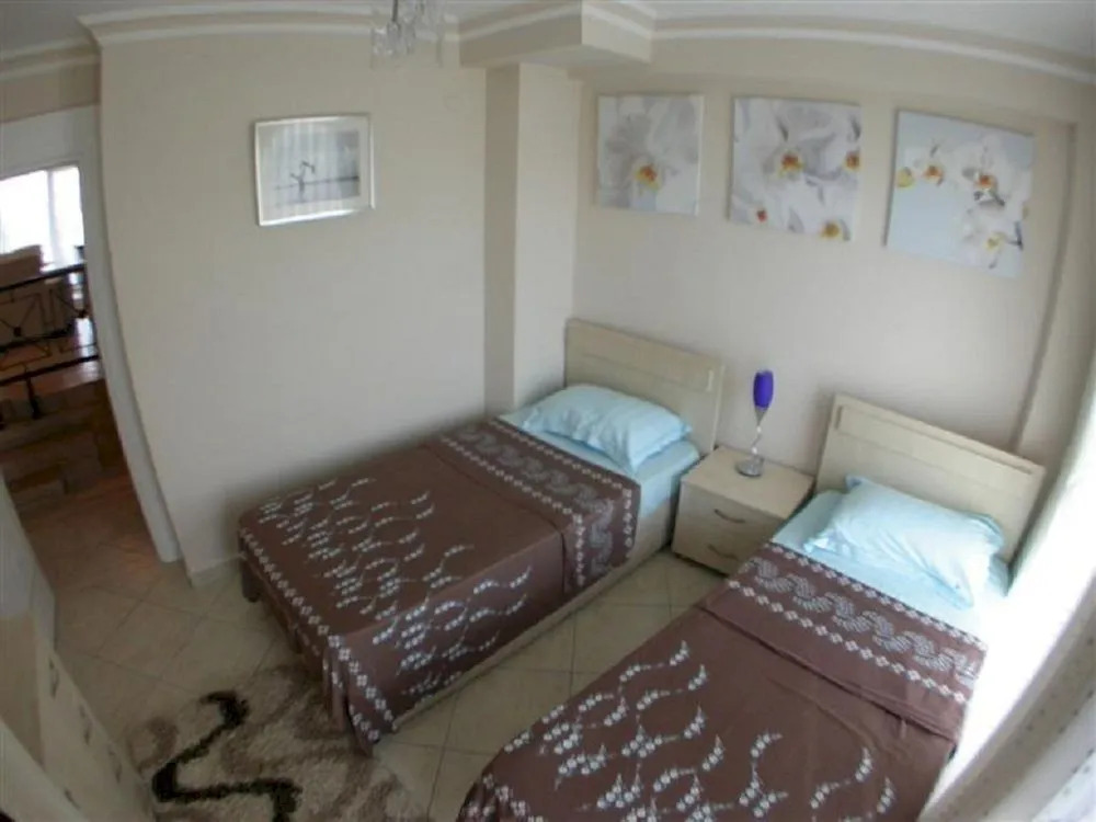 Seahorse Deluxe Hotel