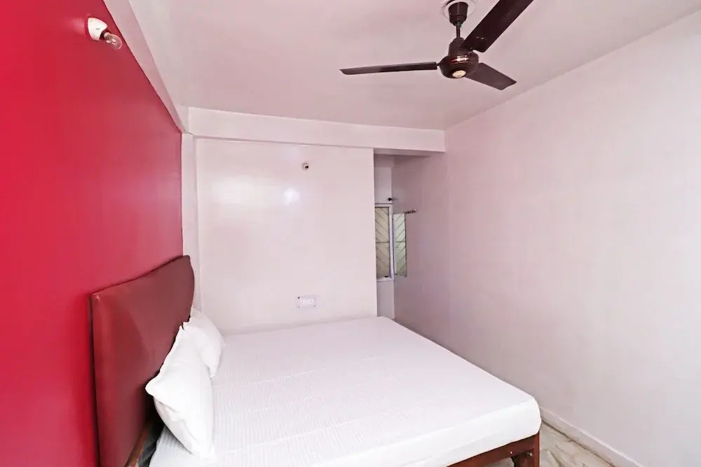 SPOT ON 37692 Hotel Shanky