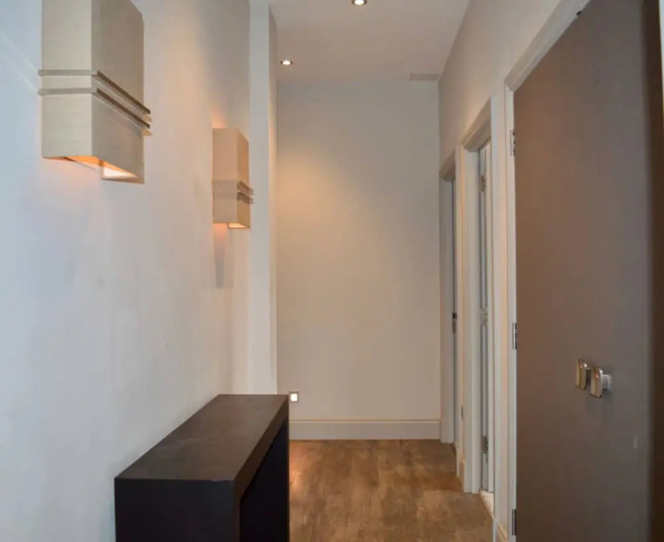 Modern 2 Bedroom Central Manchester Apartment