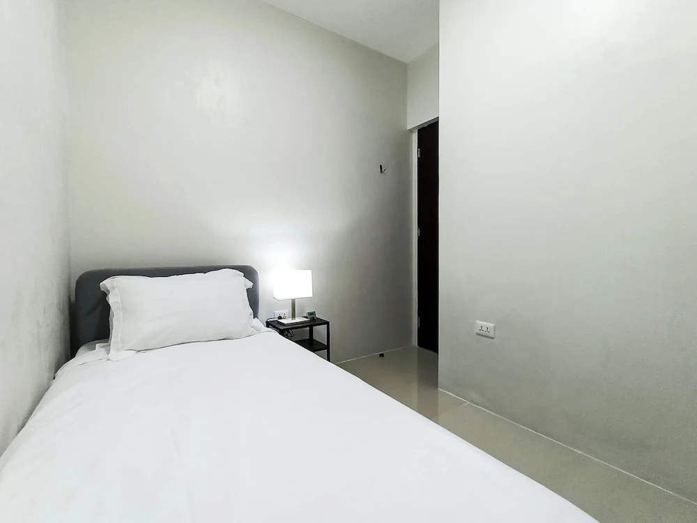 Manzil Anilao Cosy 2 Bedroom Apartment U2