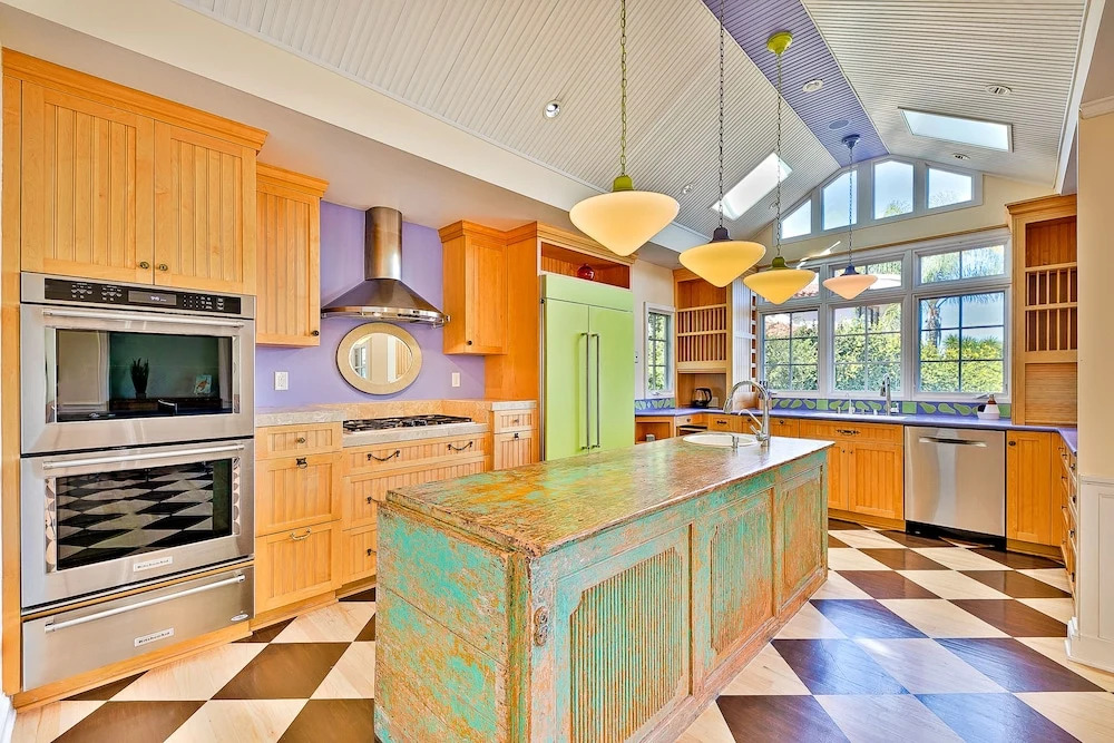 West Muirlands 4BDRM Home