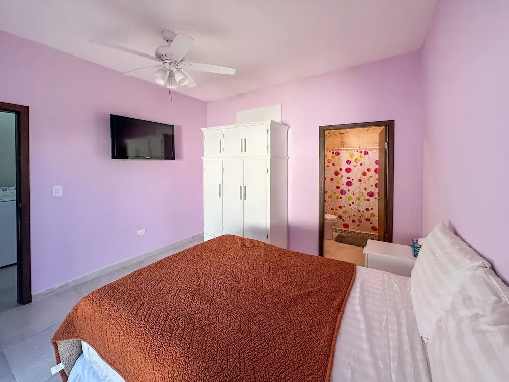 Town Shore Escape 3BR Haven