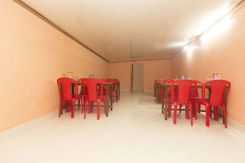 OYO 10586 Hotel Tulip Residency