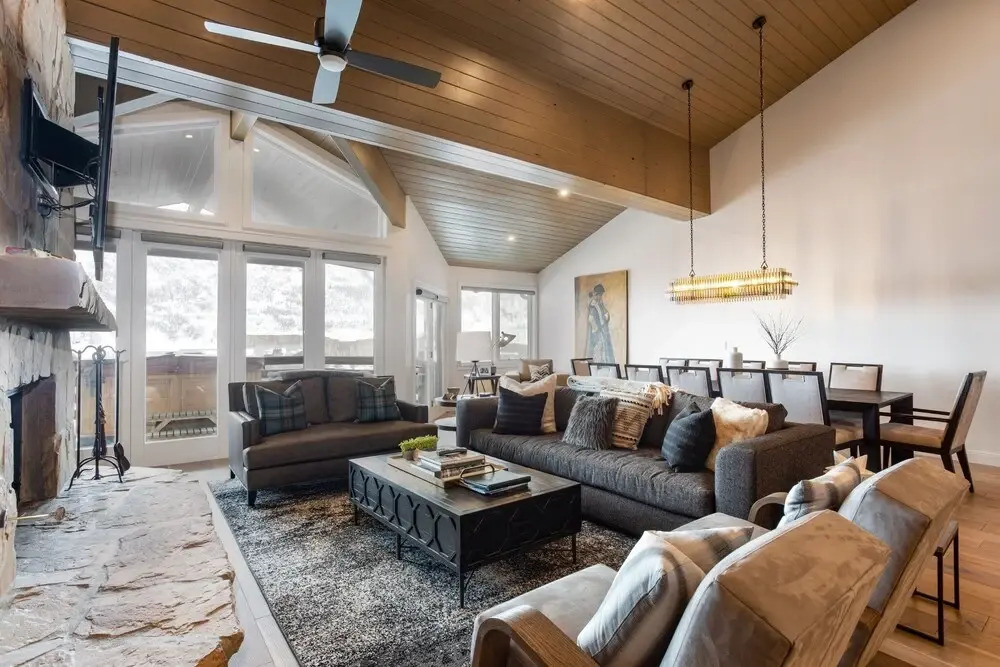 Trail's End Lodge at Deer Valley Resort - Three Bedroom Residence with Den and Spa #302 3 Condo