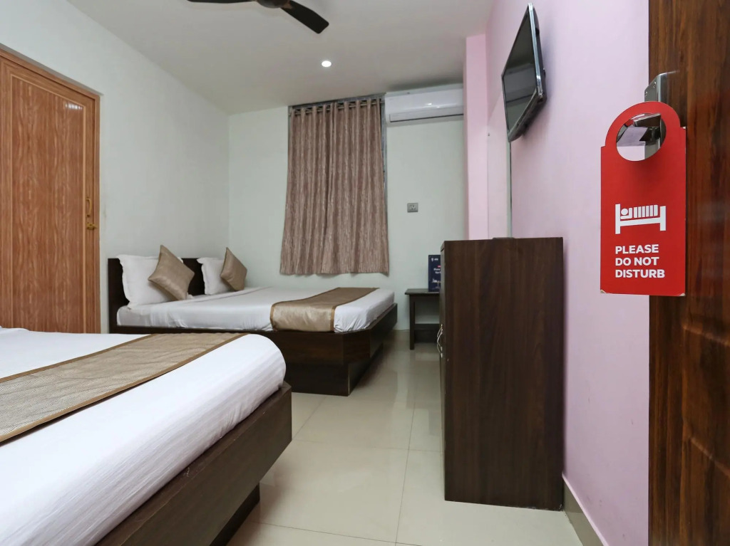 OYO 13265 Aashray Guest House