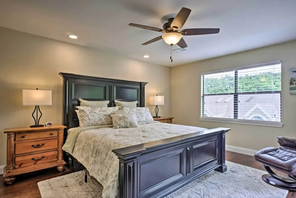 5 Mi to Dtwn & Strip! Branson Condo w/ Indoor Pool