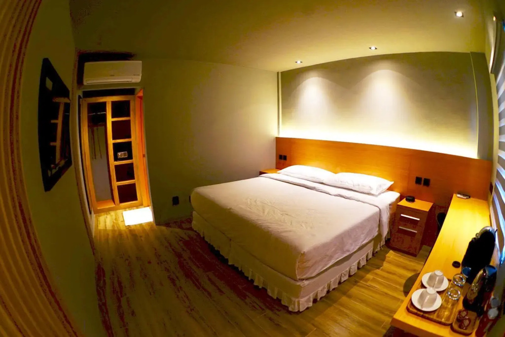 Mayfair Resort
