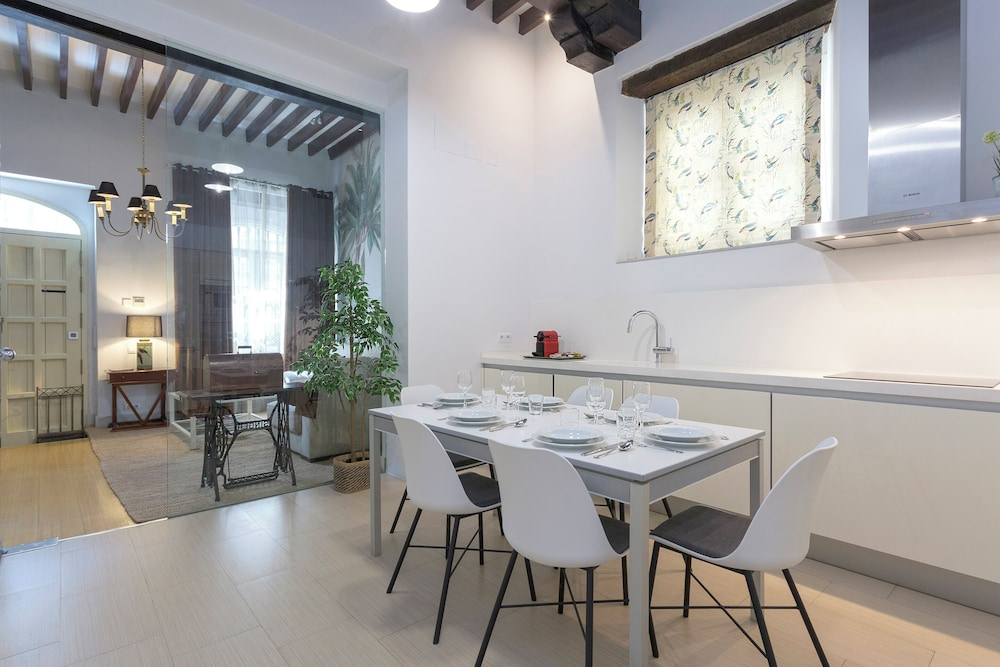 Exclusive House in Seville. Antonia Díaz