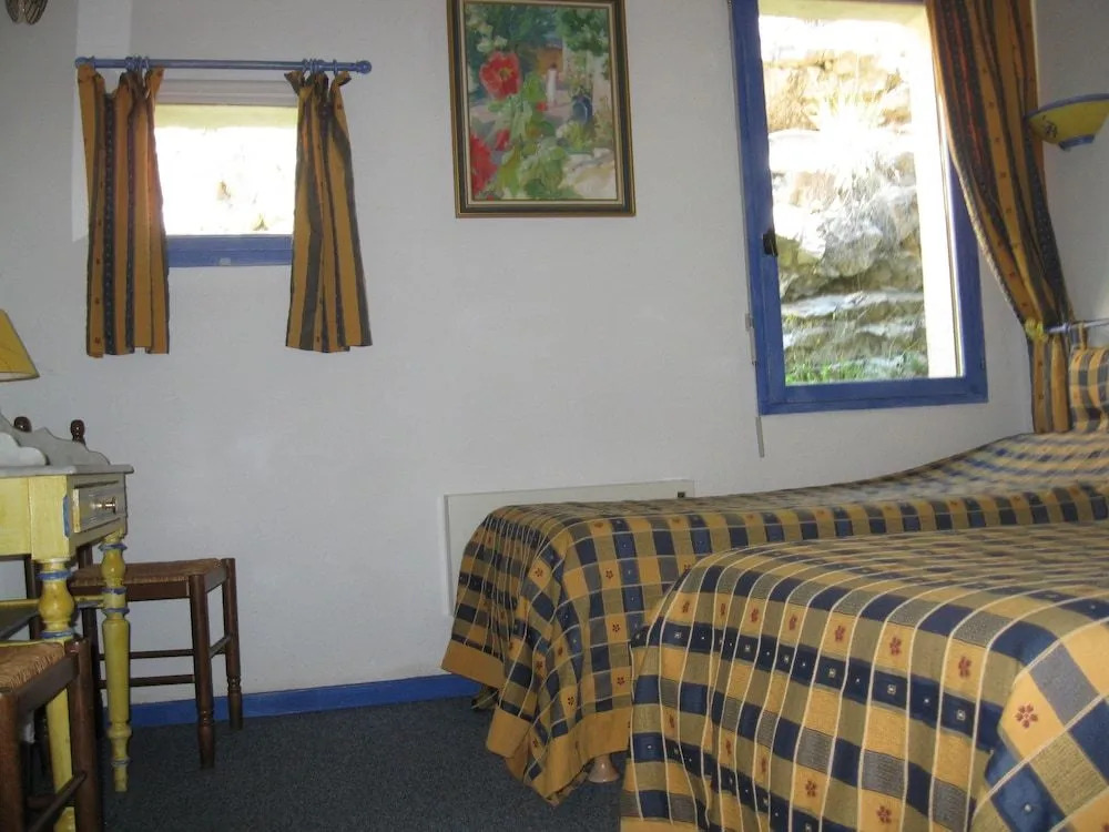 Logis Hôtel Le Vieil Amandier