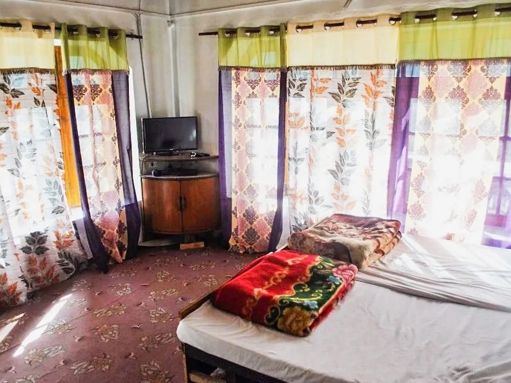 Habib Guest House and Cottage