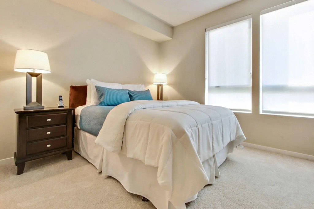 Global Luxury Suites in Sunnyvale