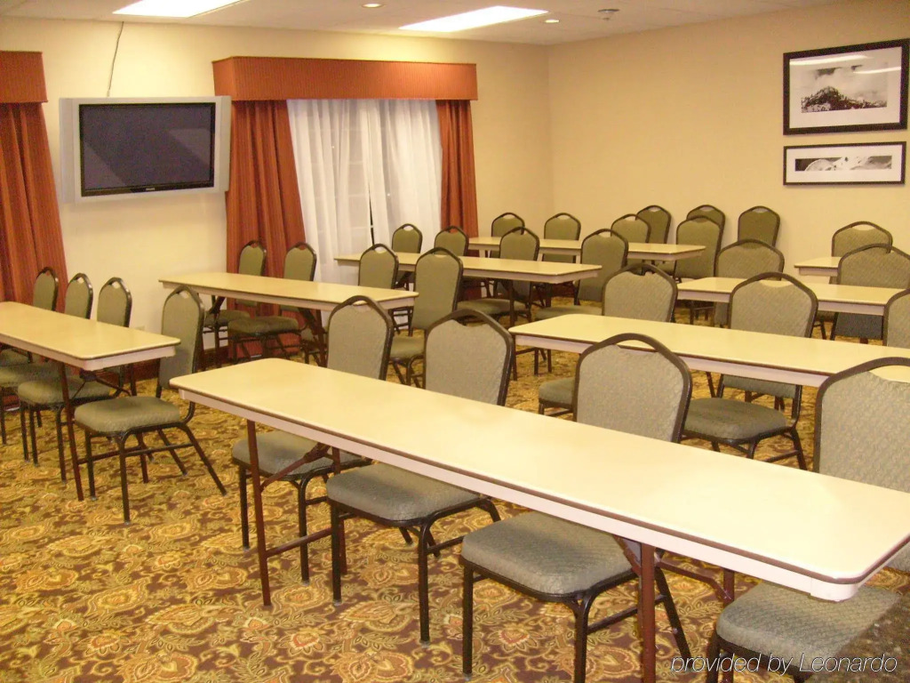 Country Inn & Suites By Radisson, Charleston South, WV