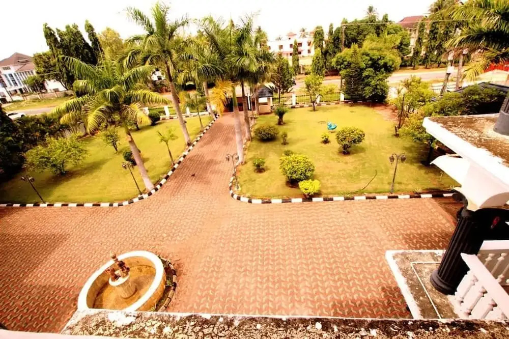 Luxury Beach Villa Inn