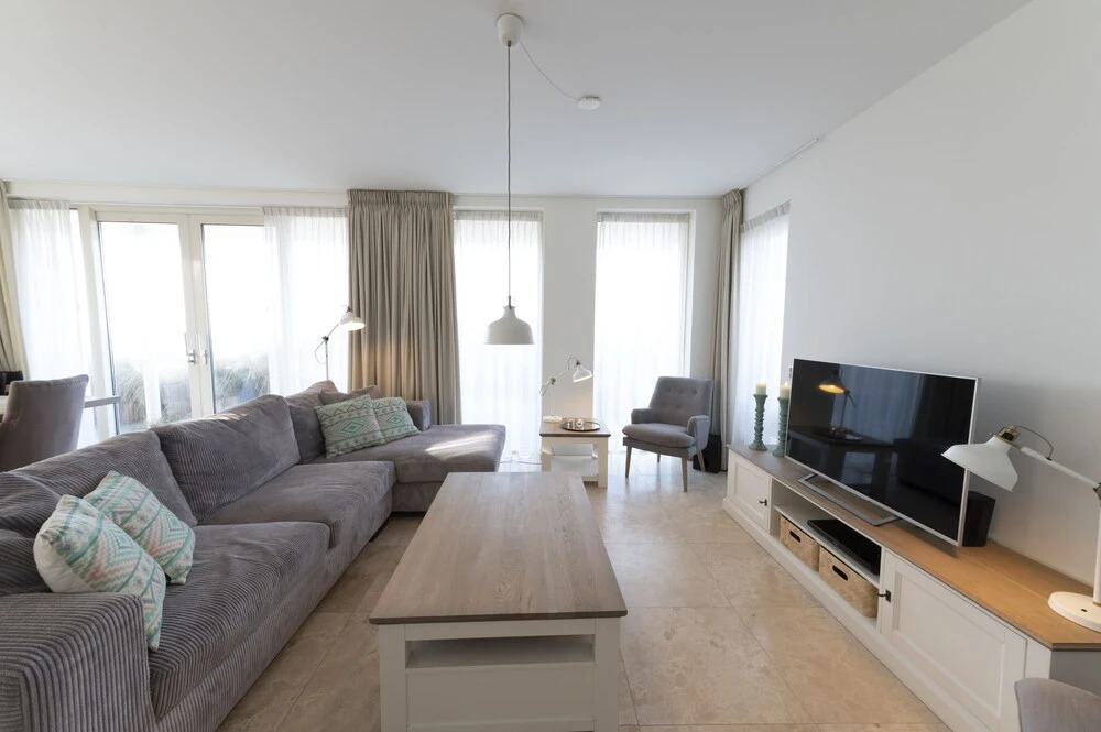 Coastlat 6 bed Apartment on Ground Floor Lobster