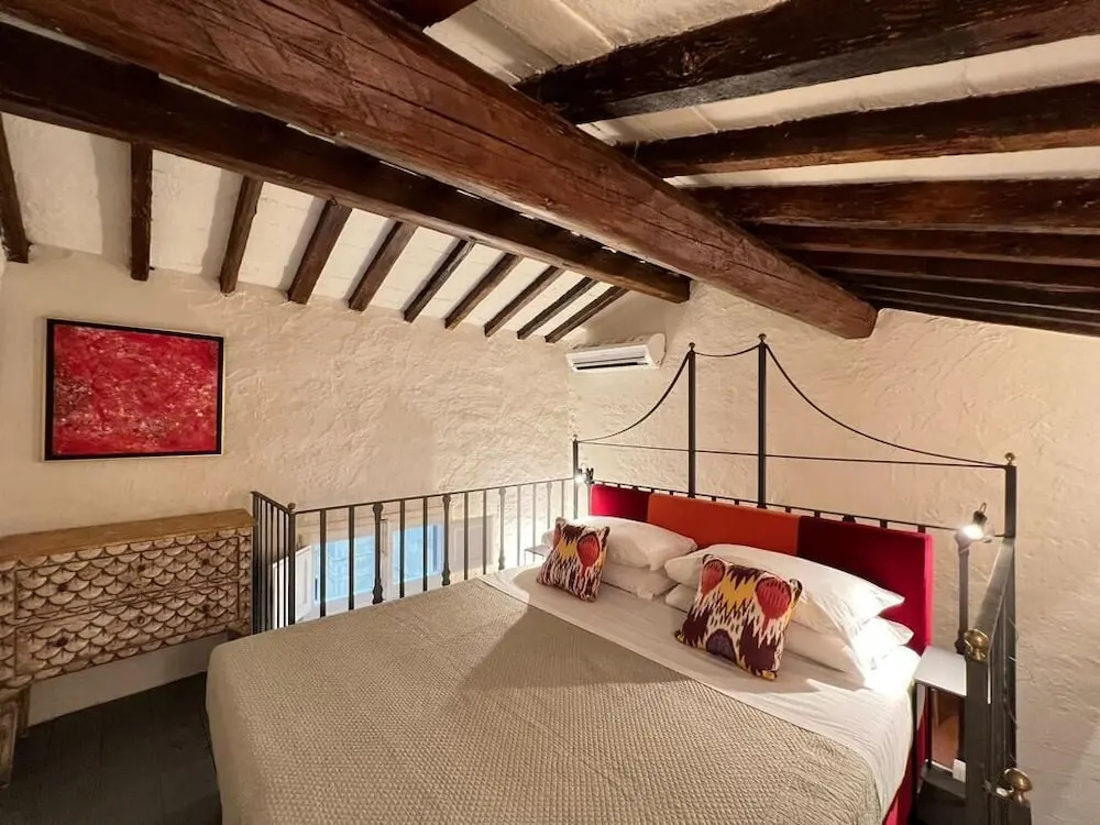 Alex Guest House