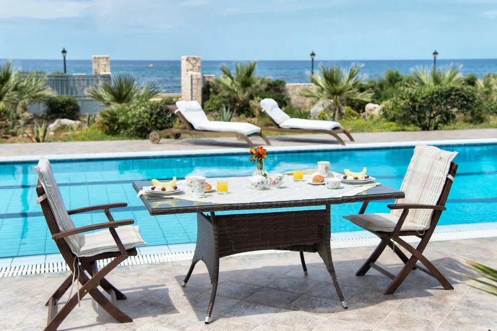 Cretan Beachfront Villas
