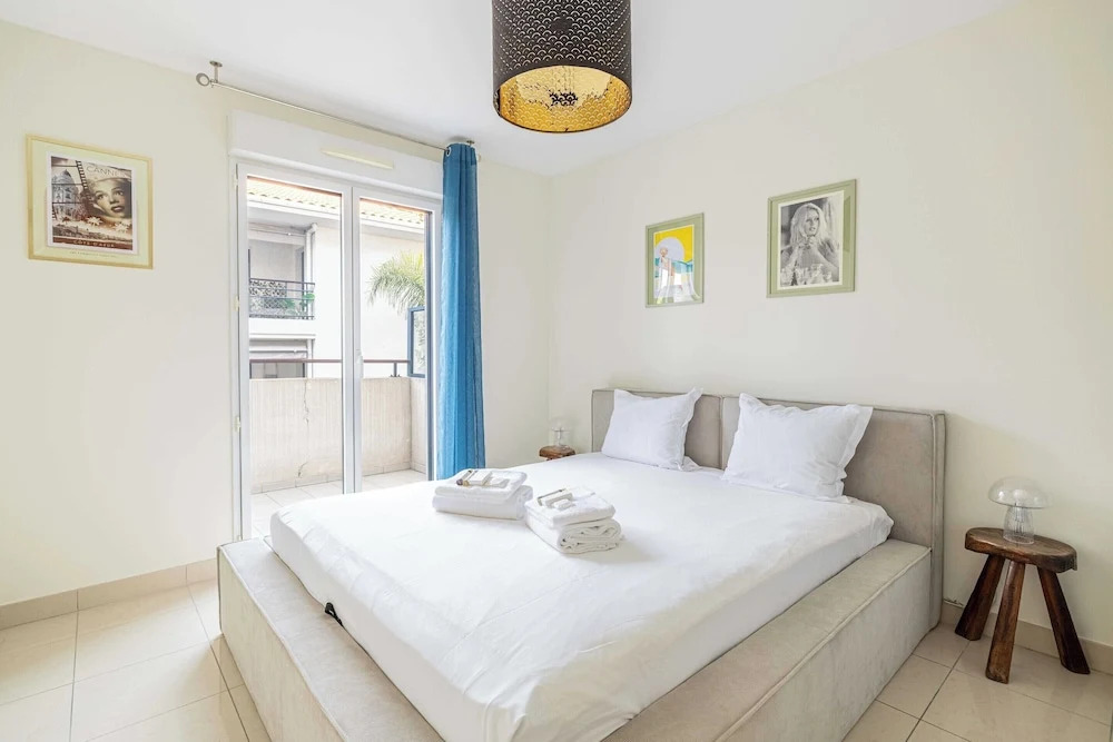 Spacious Apartment a/c 1br/4p - With Pool