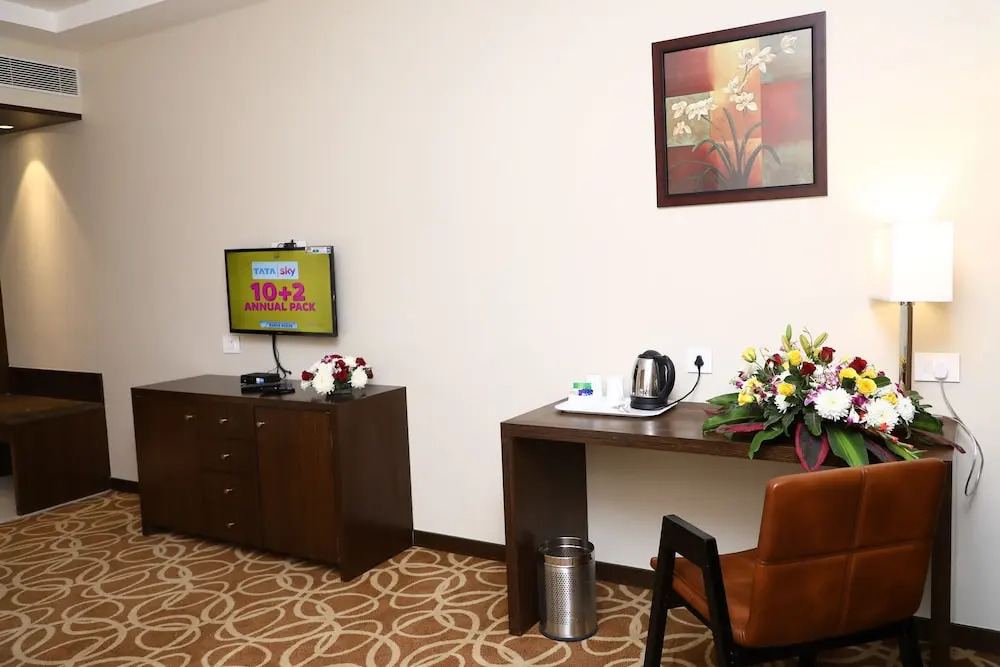 Y N Hotels