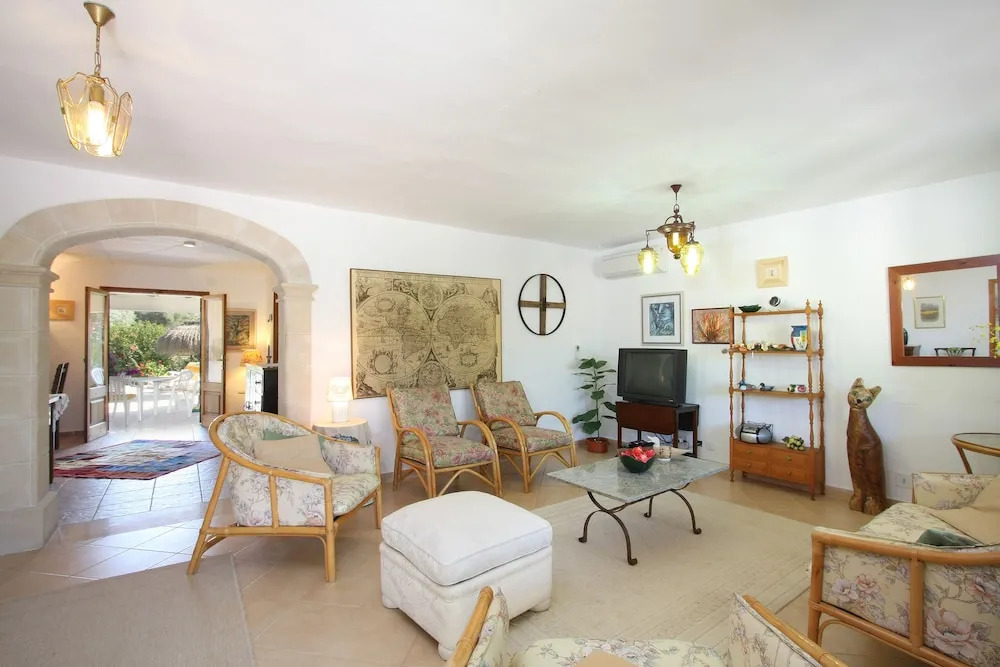 Villa La Vinya By homevillas360