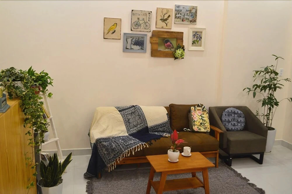 V&B House