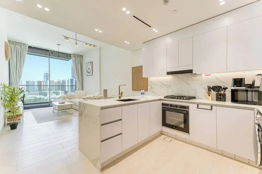 PVH - Vibrant 1BR in Binghatti Amber