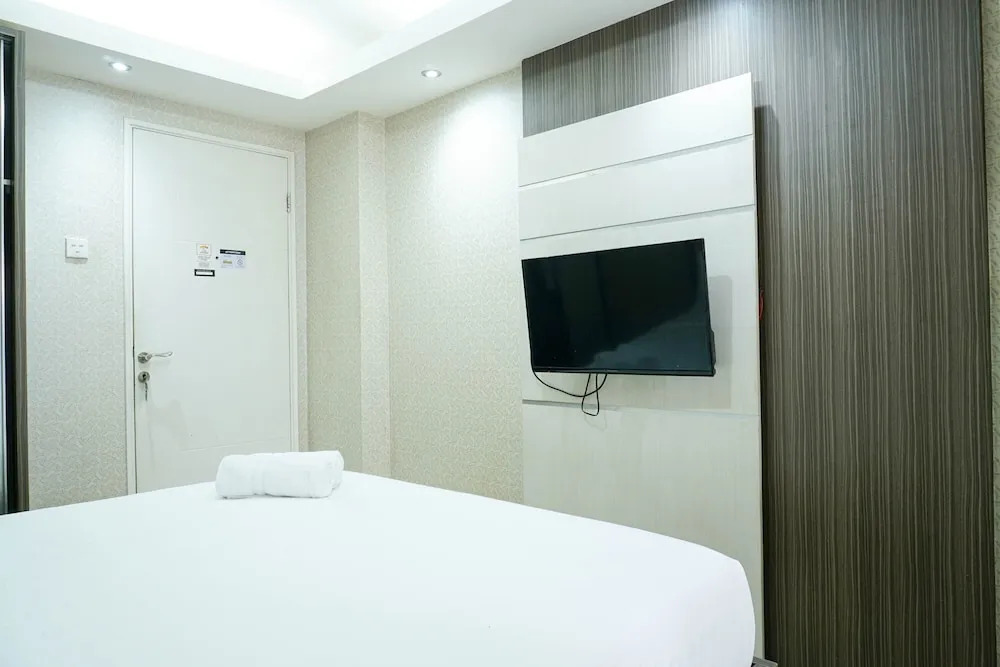 Wonderful and Cozy Studio at Green Palace Apartment