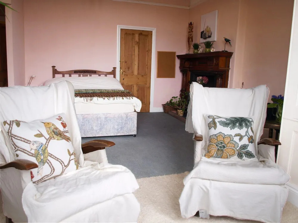 Hill House Retreats