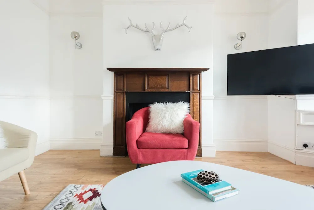 Wonderful Spacious 6 Bed Home in Heart of Bath