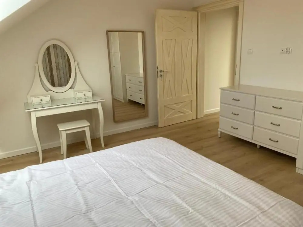 Spacious, 2-level Holiday Apartment