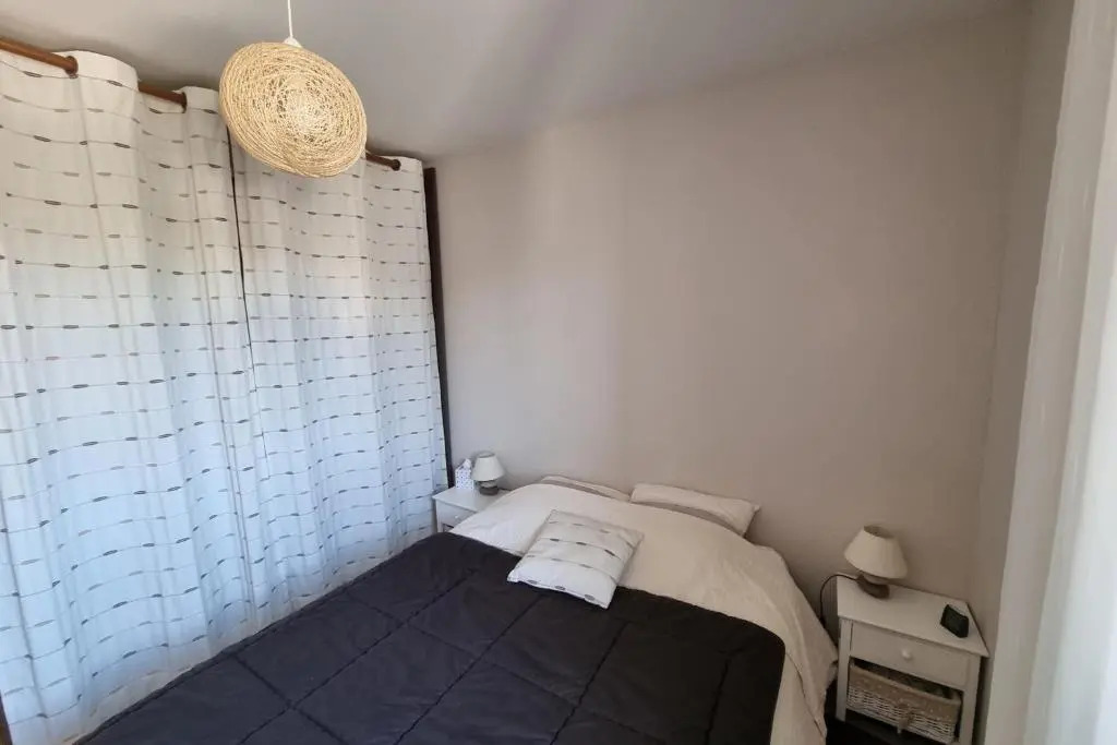 Nice 38 M2 Bright With Balcony Near The Sea