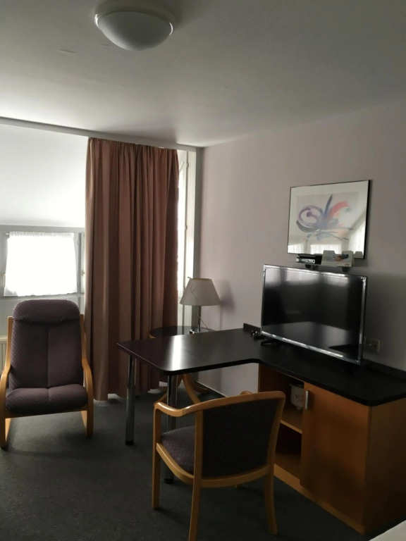 Business apartment in 3 star hotel Daimler Nah