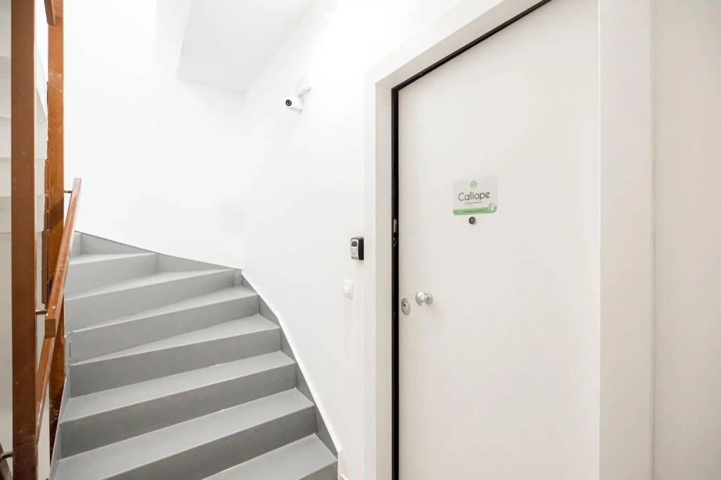 Calliope Apartment