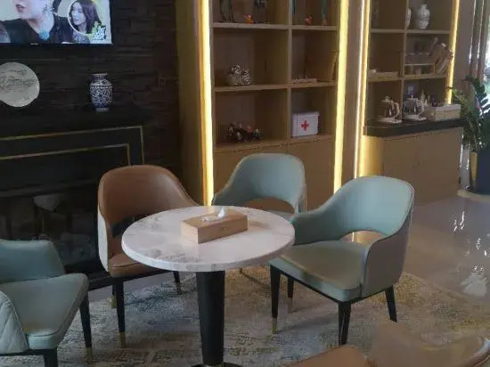 Taizhou GTALLIN Light Luxury Hotel (Jiaojiang Shifu Avenue)
