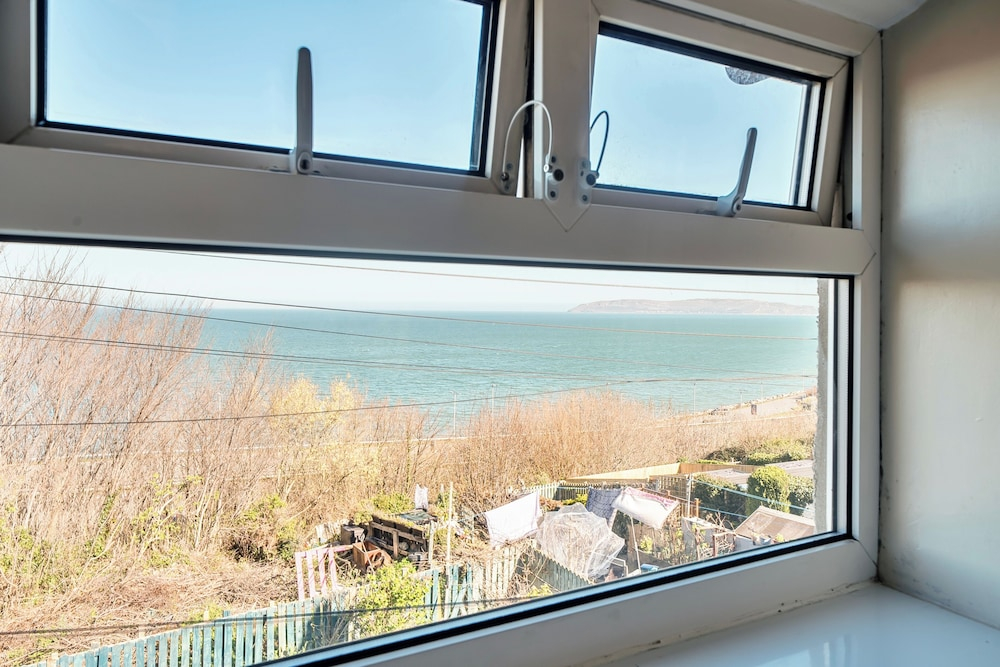 Sea View Cottage Near Snowdon & Coastal Trails