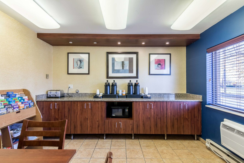 Motel 6-Eau Claire, WI