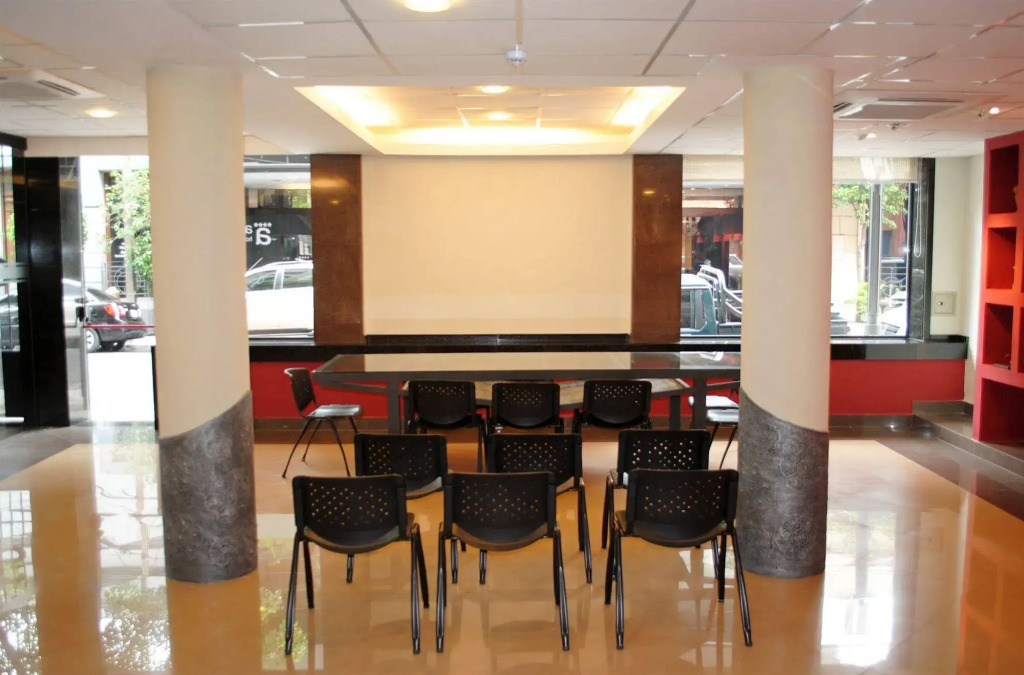 Aspen Hotel & Apart