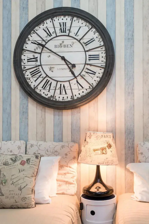 The Clock House Beachfront