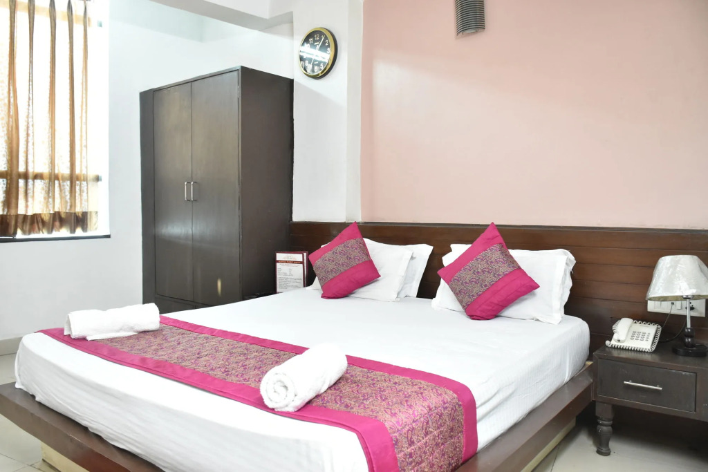 FabHotel Grand Port View