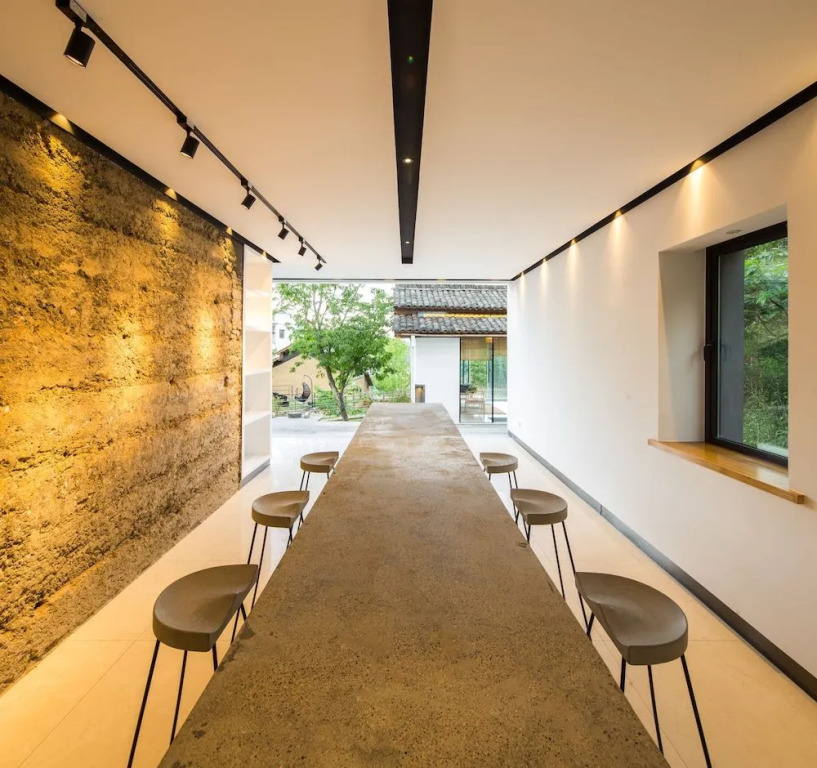Anji Valley House Hotel
