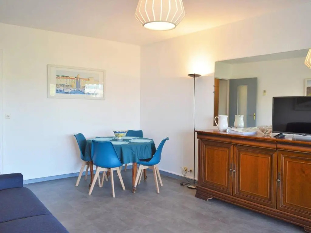 Appartement Le Lavandou, 2 pièces, 4 personnes - FR-1-251-297