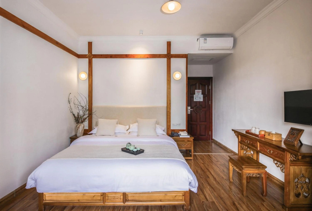 Yangshuo River View Hotel