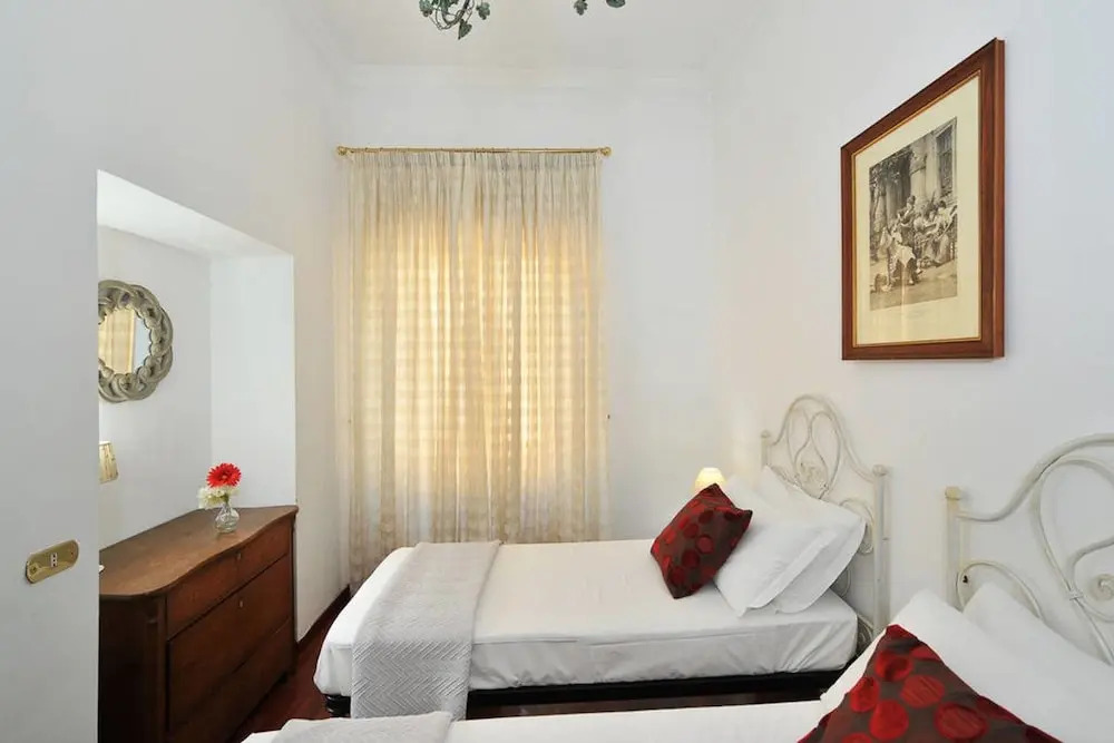 Elegant and Large 3beds Flat Beside Piazza Popolo