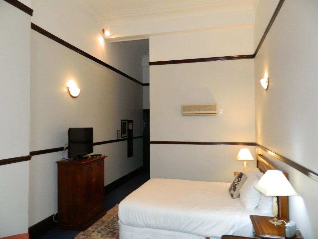 Wellesley Boutique Hotel